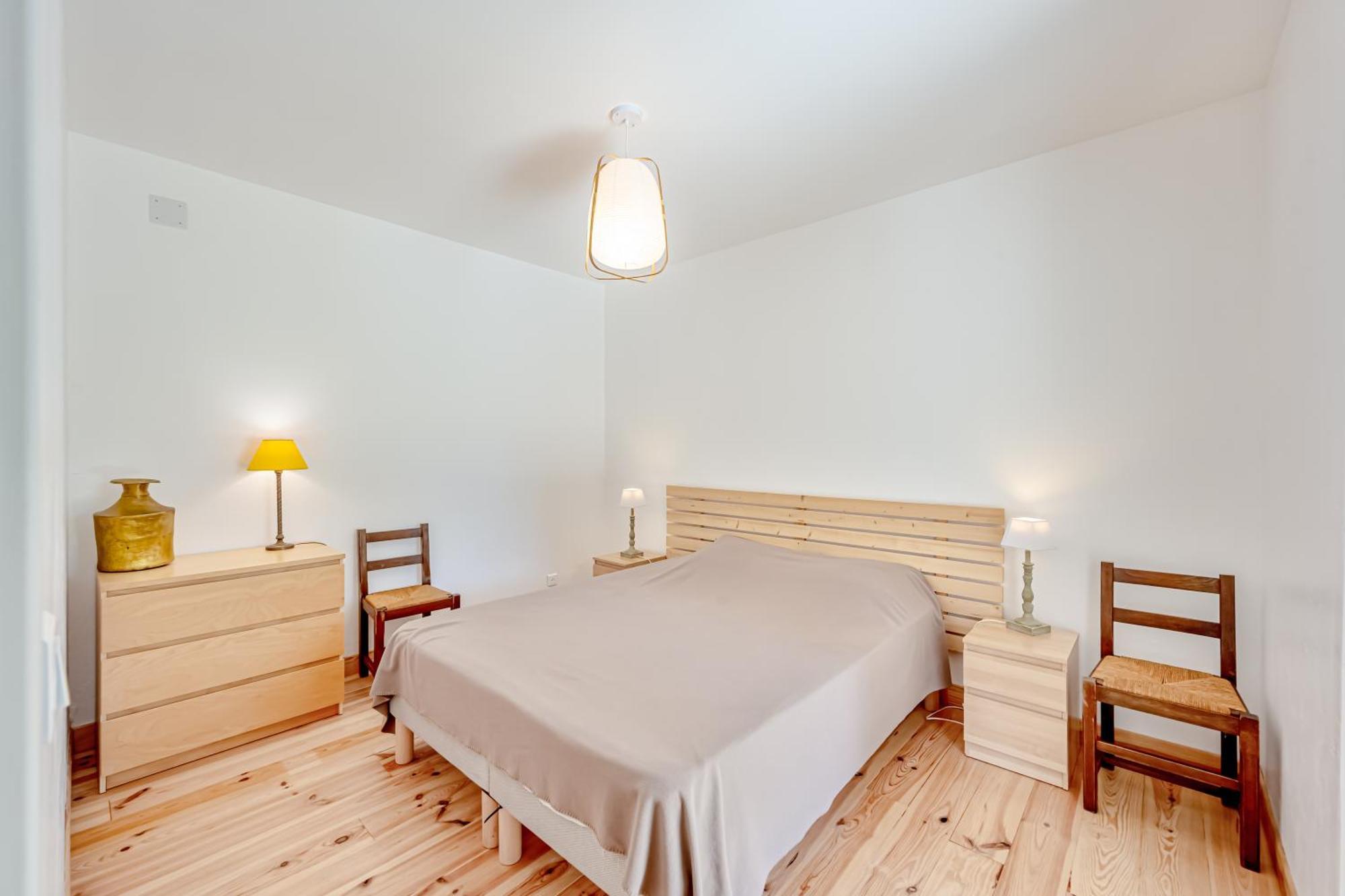 Grand T2 Clim & Wifi En Rez De Proche Appartement *